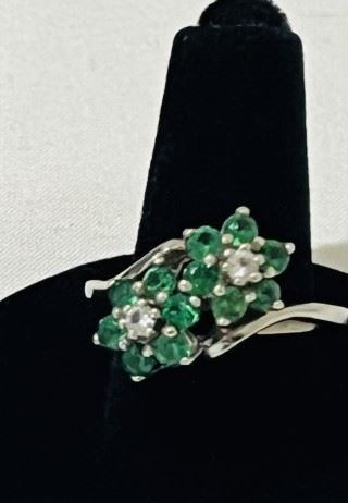 Vintage Green Flower Ring 