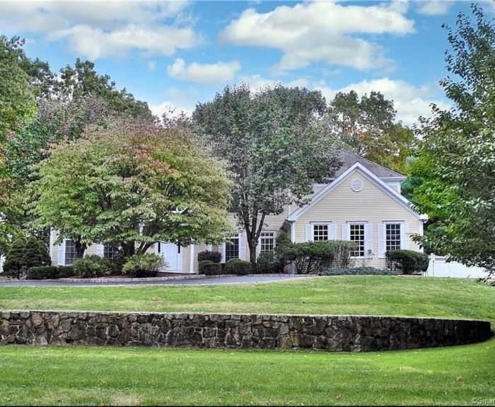 FABULOUS MCM/ART DECO/RETRO ESTATE SALE,... starts on 3/17/2023