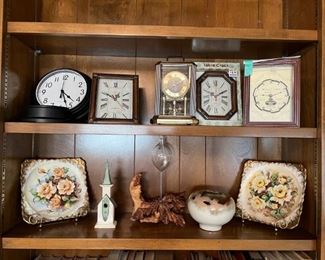 clocks, décor