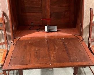 Southern Plantation desk