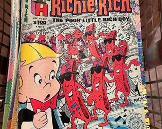 Many comic books to choose from!