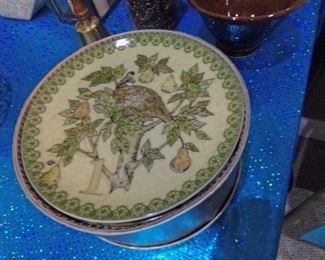 12 DAYS OF CHRISTMAS PLATES