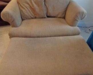 SETTEE OPENS TO TWIN SIZE BED WITH MATCHING OVERSIZED OTTOMAN