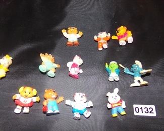 Retro "Get Along Gang" figurines Papa Smurf figurine