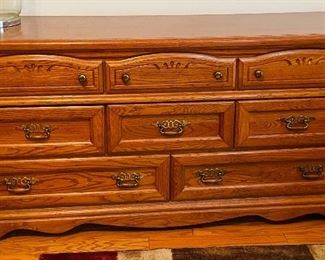 $275 
Solid Oak dresser with 8 drawers without mirror 64Lx18Dxx31T$275 
