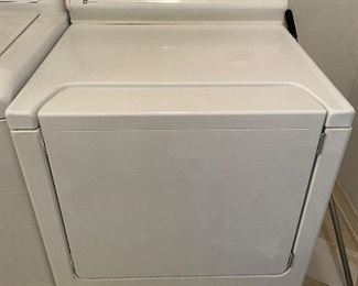 $225 
Maytag Dryer dependable care - True Balance Anti-vibration