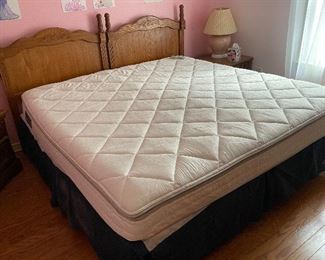 $225 
King size bed with two oaks twin headboards - Adjustable firmness