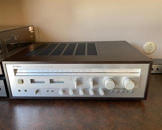 Vintage Yamaha CR-840 receiver