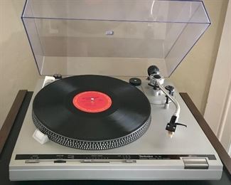 Technics Vinyl Player 