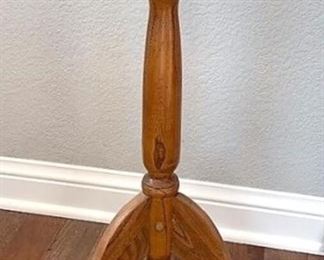 Oak Pedestal Table
