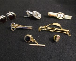 LOT OF MEN'S CUFF LINKS, TIE BARS AND TIE TACS   $14