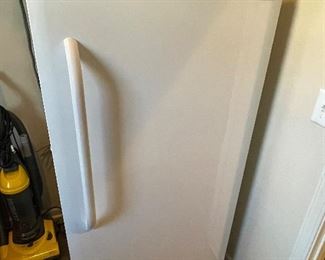upright Frigidaire freezer Model FFFU14F2QWP