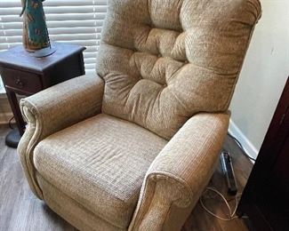 tan lift chair