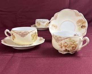 Old Ivory Teacups Saucers 4 Sets