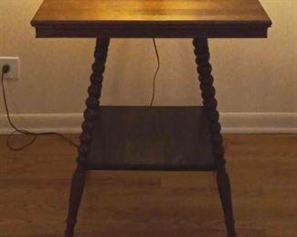 Side Table, Bobbin Legs W Lamp