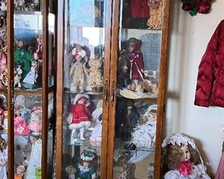 (3) display cases (only one is photographed)