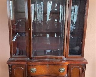 Harmony House Mahogany Breakfront China Cabinet
