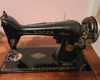 antique 1930 sewing machine Singer
