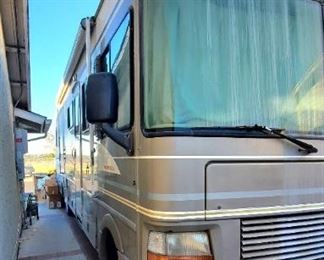 3FCNF53SXXJA37712 Coachman 1999  12k Buy it now taking bids starting at 6k Nonop w title. hasnt been started in years. clean interior