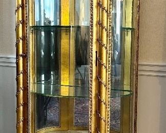 Late Victorian Gilded Serpentine Front Curio Cabinet with Ormolu Decoration