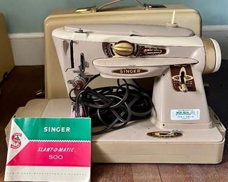 Singer Slant-O-Matic 500 Sewing Machine