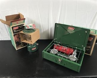 Lot 125 Coleman Lantern & Stove
Both never been used comes with original boxes