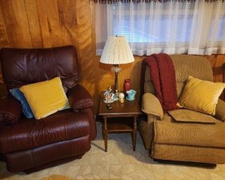 Lift chair and recliner 