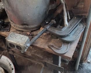 Lots of welding c clamps