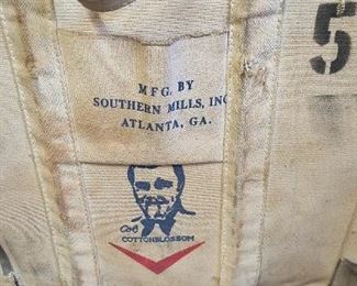 Industrial rolling cart