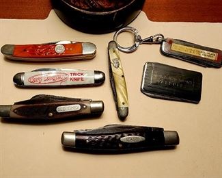 Assorted pocket knives