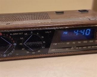 Vintage Sony AM FM radio