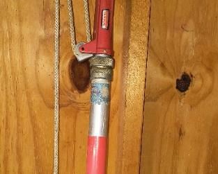 Fiberglass handled pole pruner
