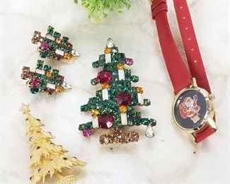 Vintage Weiss Christmas Tree brooch and matching earrings
