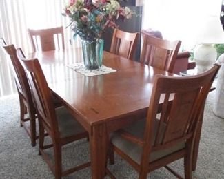 Oak Dinette Table with (6) Oak Padded Chairs