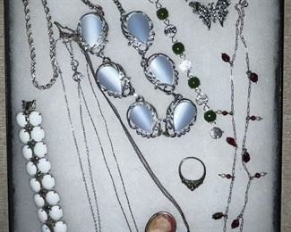 Beautiful Costume Jewelry Incl. Signed Pieces
