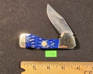 LOT 19 FROST CUTLERY