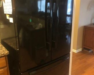 Whirlpool black french door, lower freezer Refrigerator