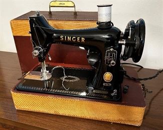 Vintage portable Singer 99 feather weight sewing machine