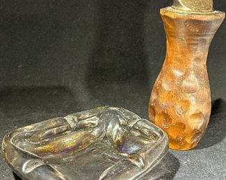 Vintage lighter and ash tray