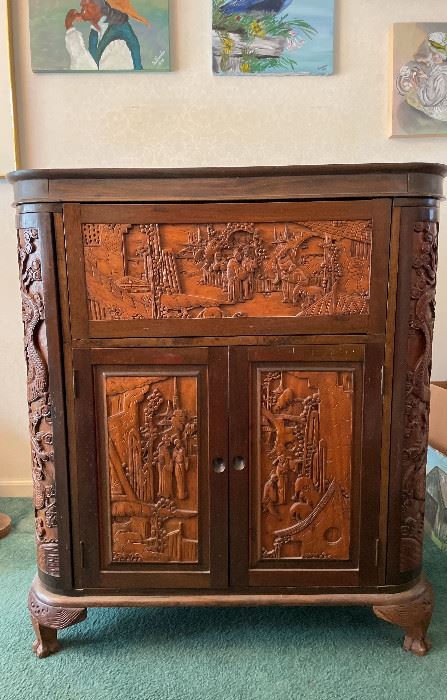 Buffet/Bar
Very unique Buffet/Bar - engraved wood throughout