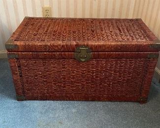 Wicker trunk with metal latch, corners, hinges and handles&nbsp;