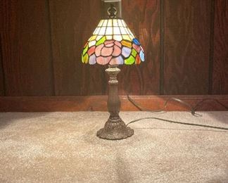 Small Tiffany style desk lamp

