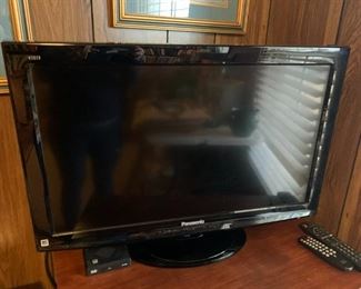 #65	Panasonic 30" TV Flatscreen - w/remote 	 $75.00 			
