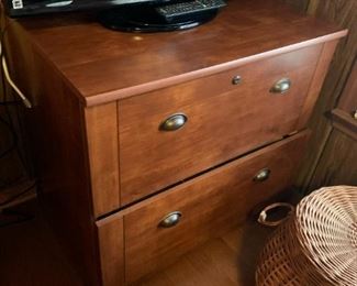 #66	Faux Wood 2 drawer Legal/Letter File Cabinet - 30x22x29 - w/key	 $75.00 			
