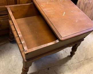 #116	Step End Table - 20x24x22	 $20.00 			
