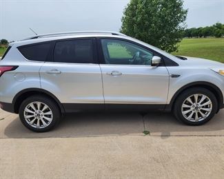 2017 Ford Escape Titanium, 4 Wheel Drive 85k miles- $17,000

2008 Honda Goldwing Trike 26k miles- $12,500

Scag Liberty Zero Turn Mower, 48" Cut, 22HP Kohler, 123 hours- $3200

All three are subject to early sale. Contact Robert at 469-556-0450 for information.