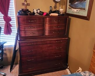 beds and dressers