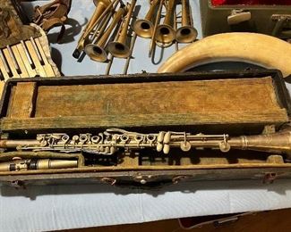 Madelon clarinet with case