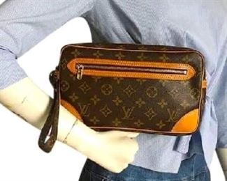 Sold at Auction: LOUIS VUITTON 'MARLY DRAGONNE' ACCESSORY POUCH