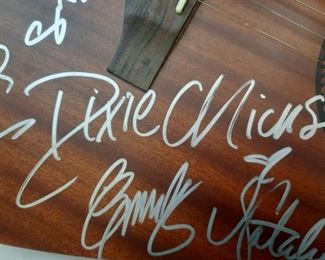 Country Western Rock N Rolls Memorabilia Johnny Cash Vince Gill Signed Guitar Beatles John Lennon Paul MCCartney Ringo Star